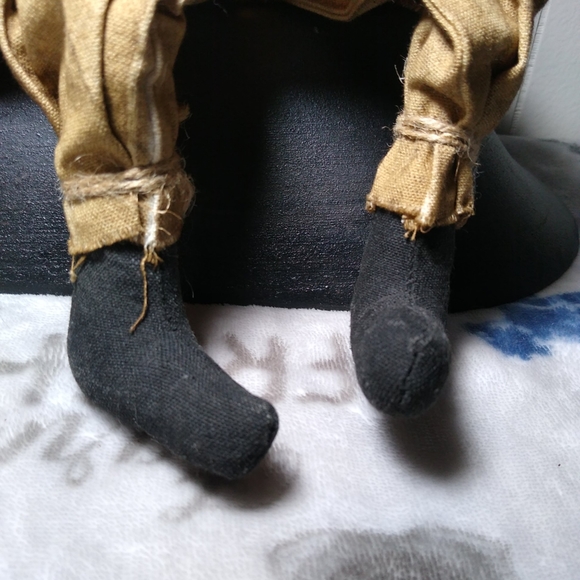 Primitive Delilah Doll Grungy - Picture 9 of 9